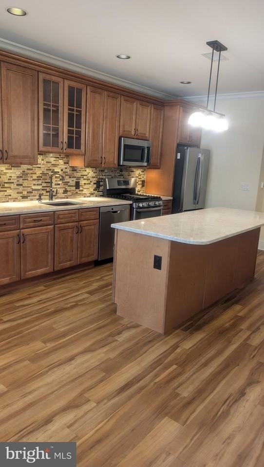 255 Nassau St #305 - Photo 2 of 6