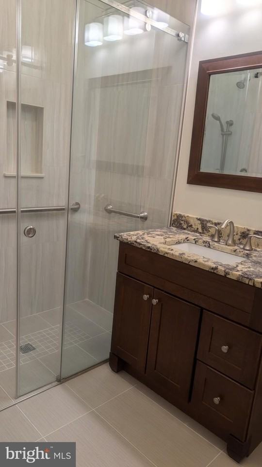 255 Nassau St #305 - Photo 4 of 6