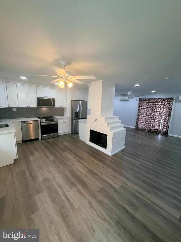 89 Timber Ln - Photo 3 of 12