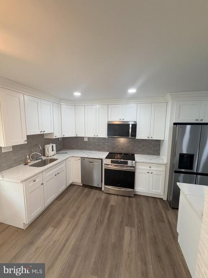 89 Timber Ln - Photo 4 of 12