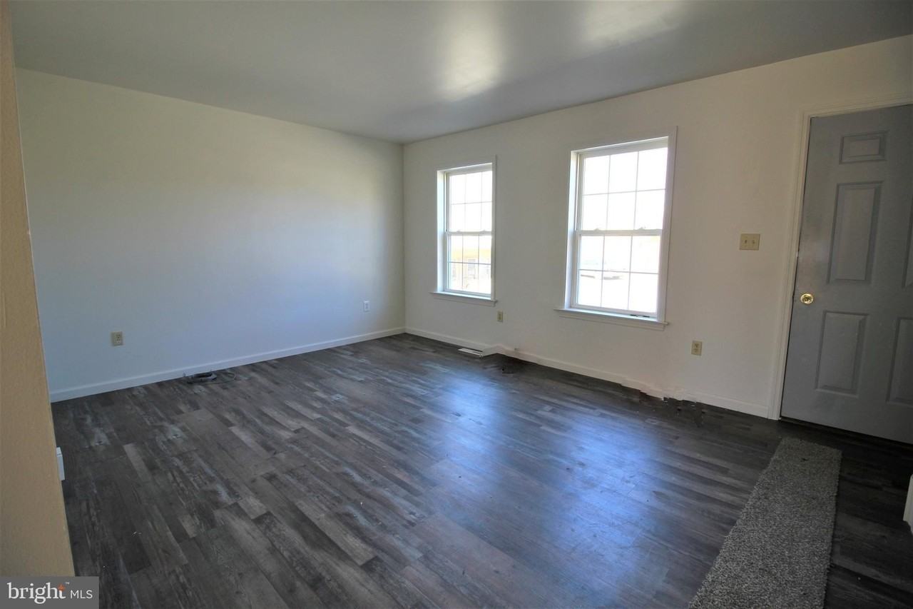 1431 Valley Rd #1 - Photo 2 of 11