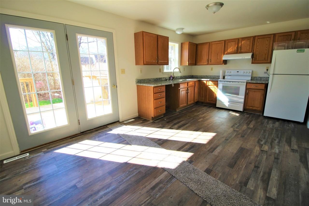 1431 Valley Rd #1 - Photo 4 of 11
