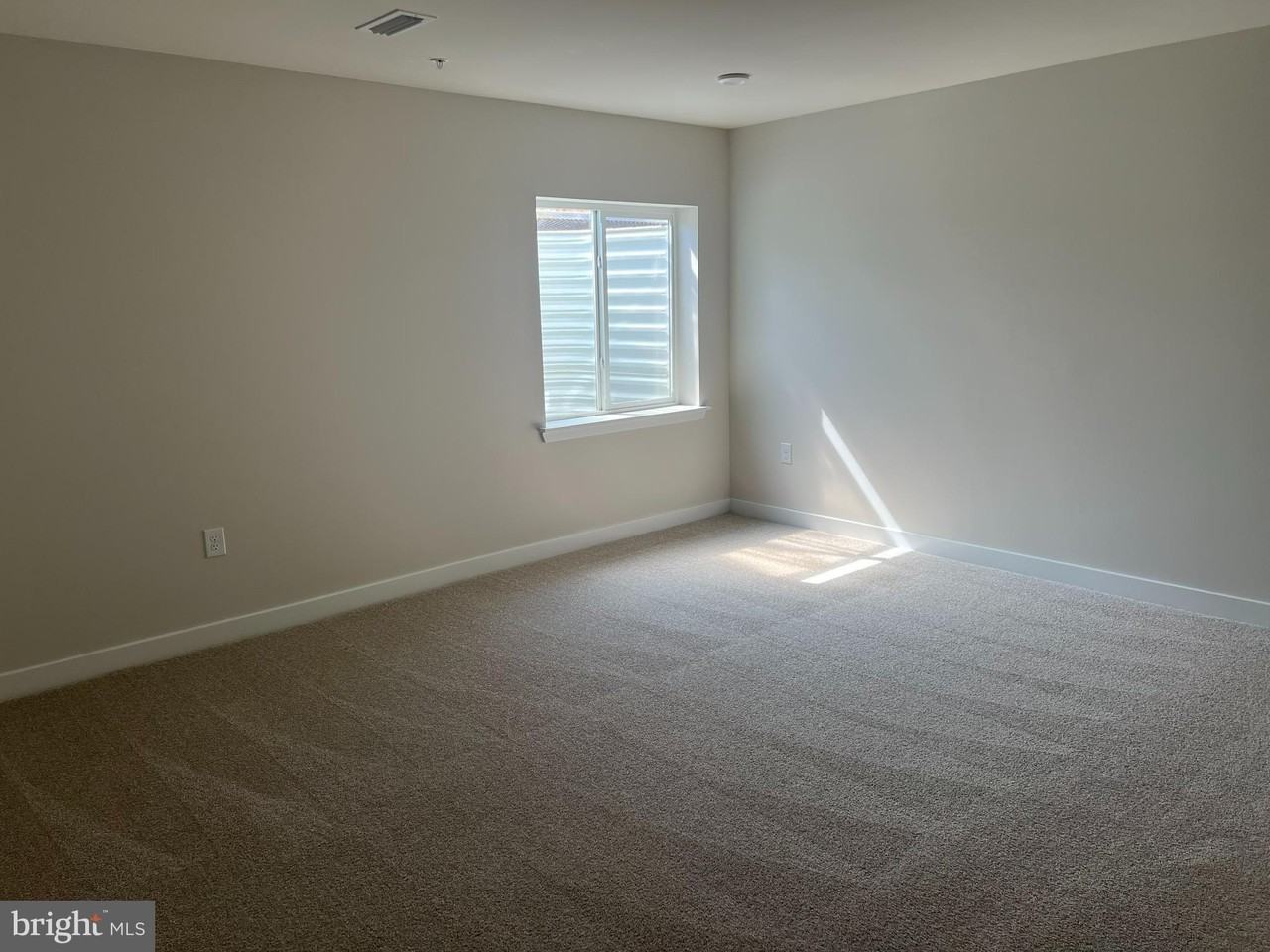 2511 Baydon Ln - Photo 2 of 10