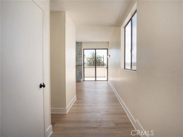 355 Pershing Dr #B - Photo 2 of 8