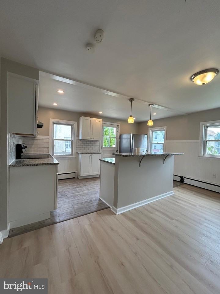 1852 Harfman Dr - Photo 6 of 21