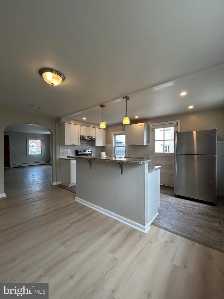 1852 Harfman Dr - Photo 7 of 21