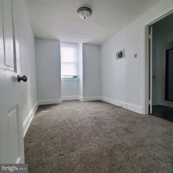 303 Chestnut St #4 - Photo 4 of 5