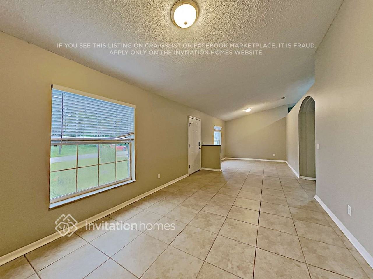 720 Se Lansdowne Ave - Photo 3 of 12