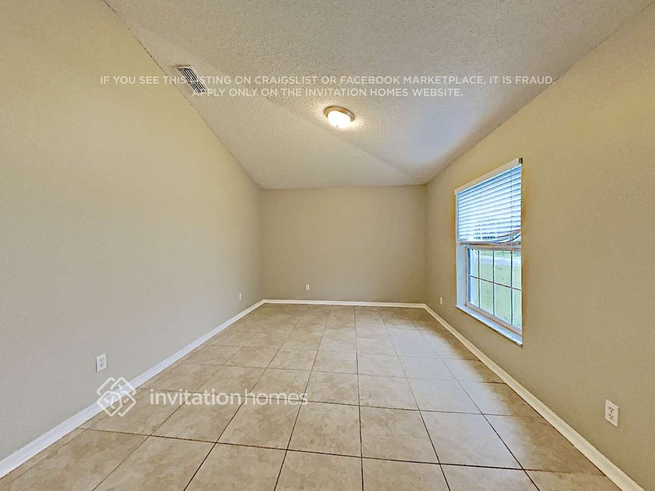 720 Se Lansdowne Ave - Photo 5 of 12
