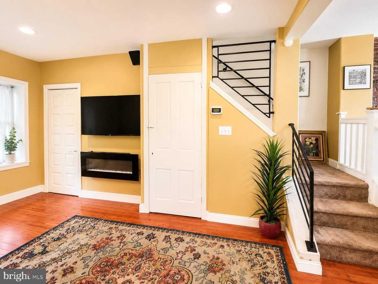 4323 Dexter St - Photo 3 of 19