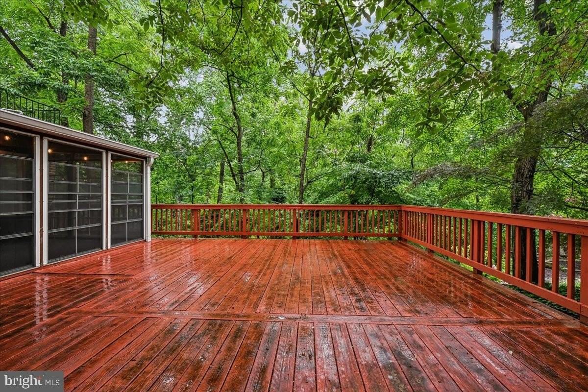 3201 Circle Hill Rd - Photo 4 of 37