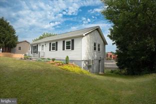102 Linwood Ct - Photo 1 of 1
