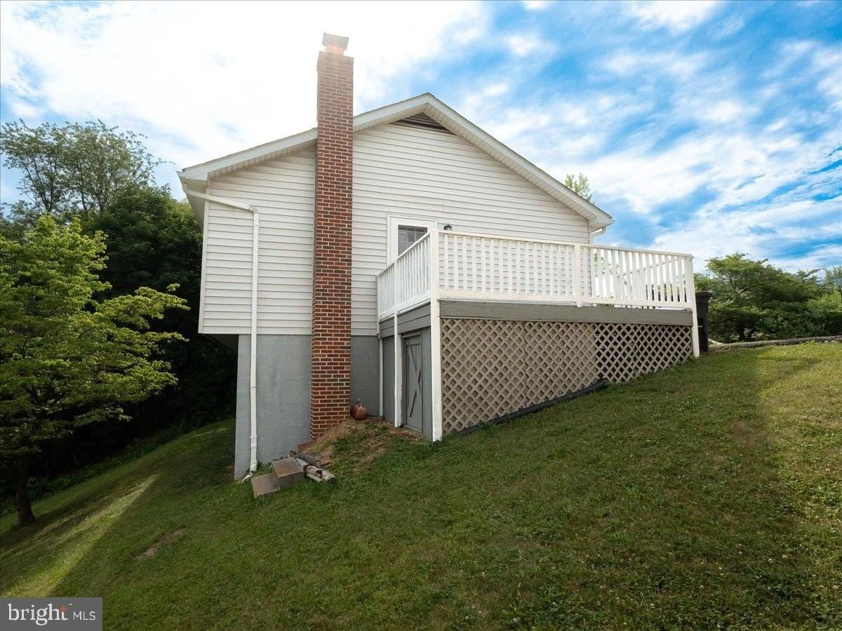 102 Linwood Ct - Photo 2 of 50