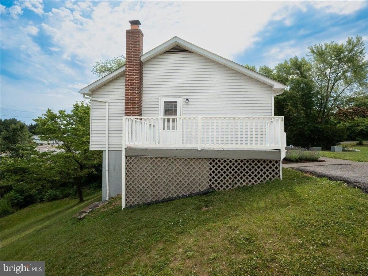 102 Linwood Ct - Photo 4 of 50