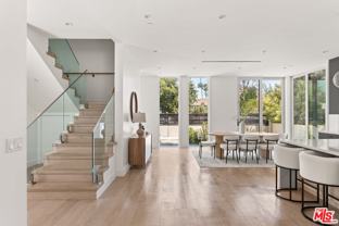 732 Indiana Ave - Photo 1 of 1