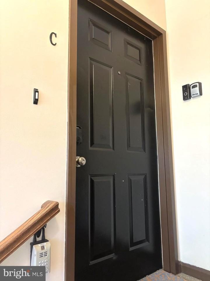 10192-C Ashbrooke Ct #115 - Photo 2 of 24