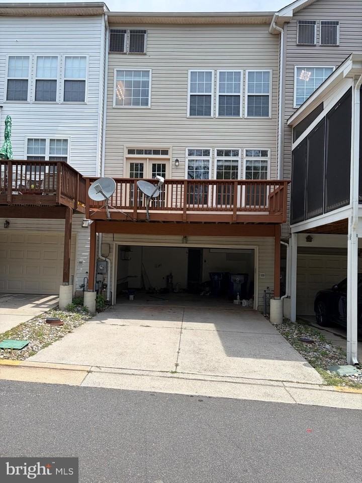 44221 Suscon Sq - Photo 2 of 31