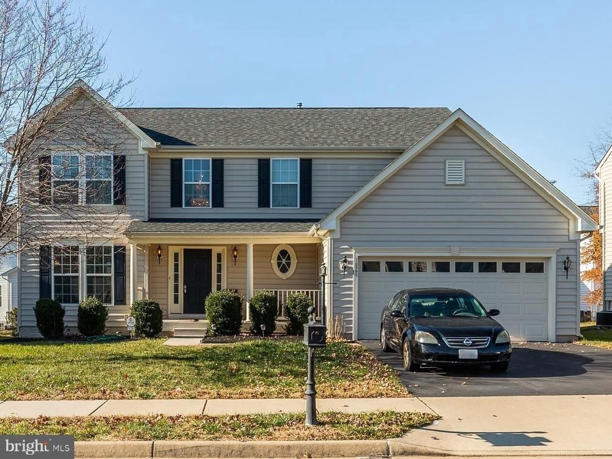 16397 Topsail Ln - Photo 2 of 34