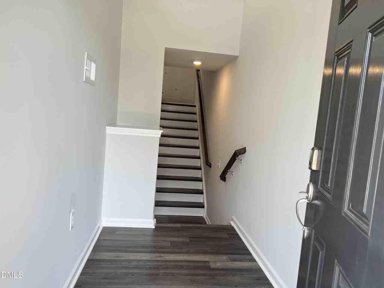 642 Gimari Dr - Photo 4 of 44