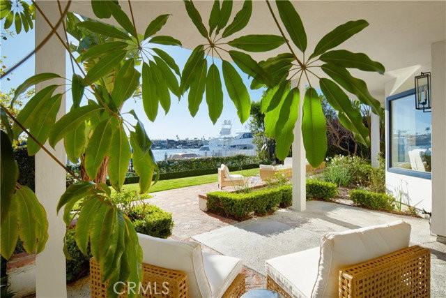 2572 Bayshore Dr - Photo 7 of 8