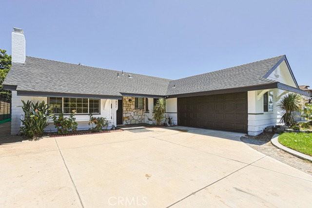 11851 Wisteria Ave - Photo 2 of 8