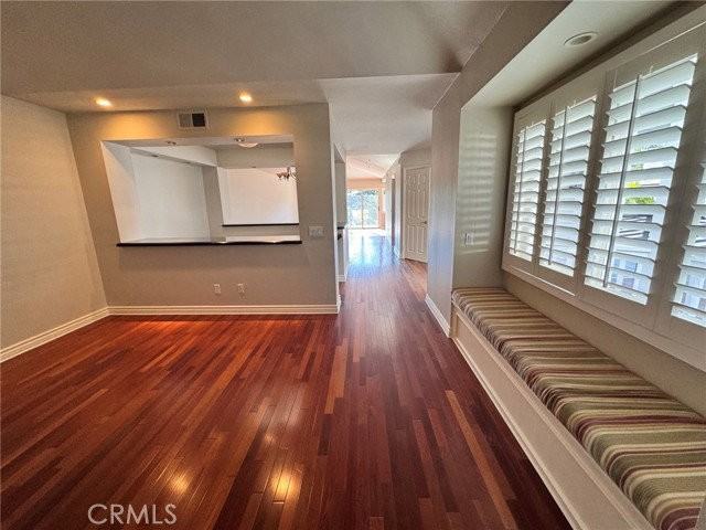 825 Hibiscus Ct - Photo 3 of 8