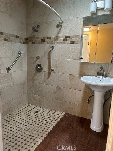 3058 Madison Ave - Photo 4 of 8
