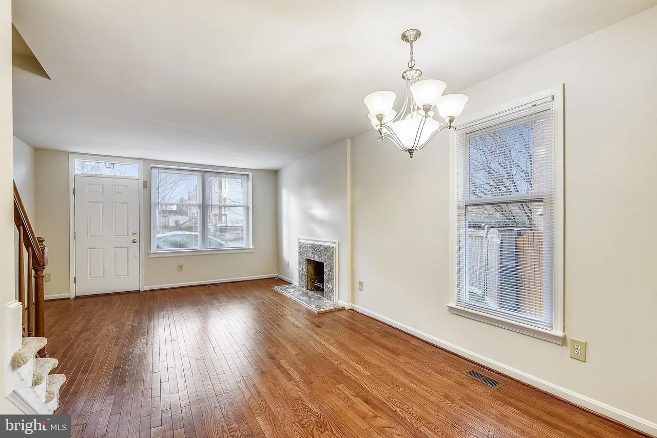1523 Oronoco St - Photo 6 of 42
