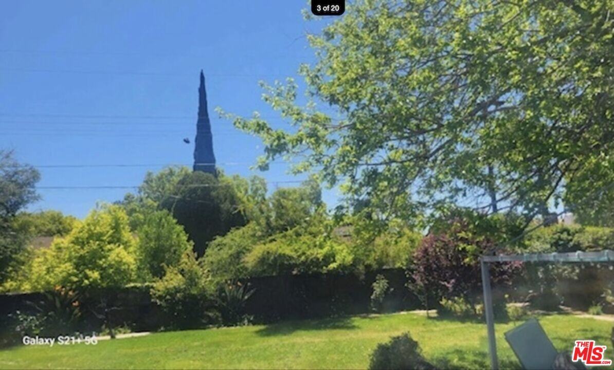 17402 Hart St - Photo 2 of 7