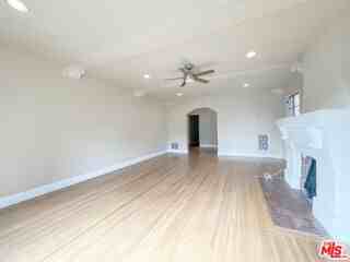 219 S Hamilton Dr #2 - Photo 4 of 8
