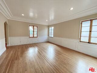 219 S Hamilton Dr #2 - Photo 7 of 8