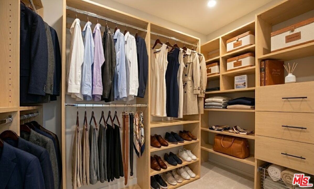 1430 S Beverly Glen Blvd #303 - Photo 3 of 8