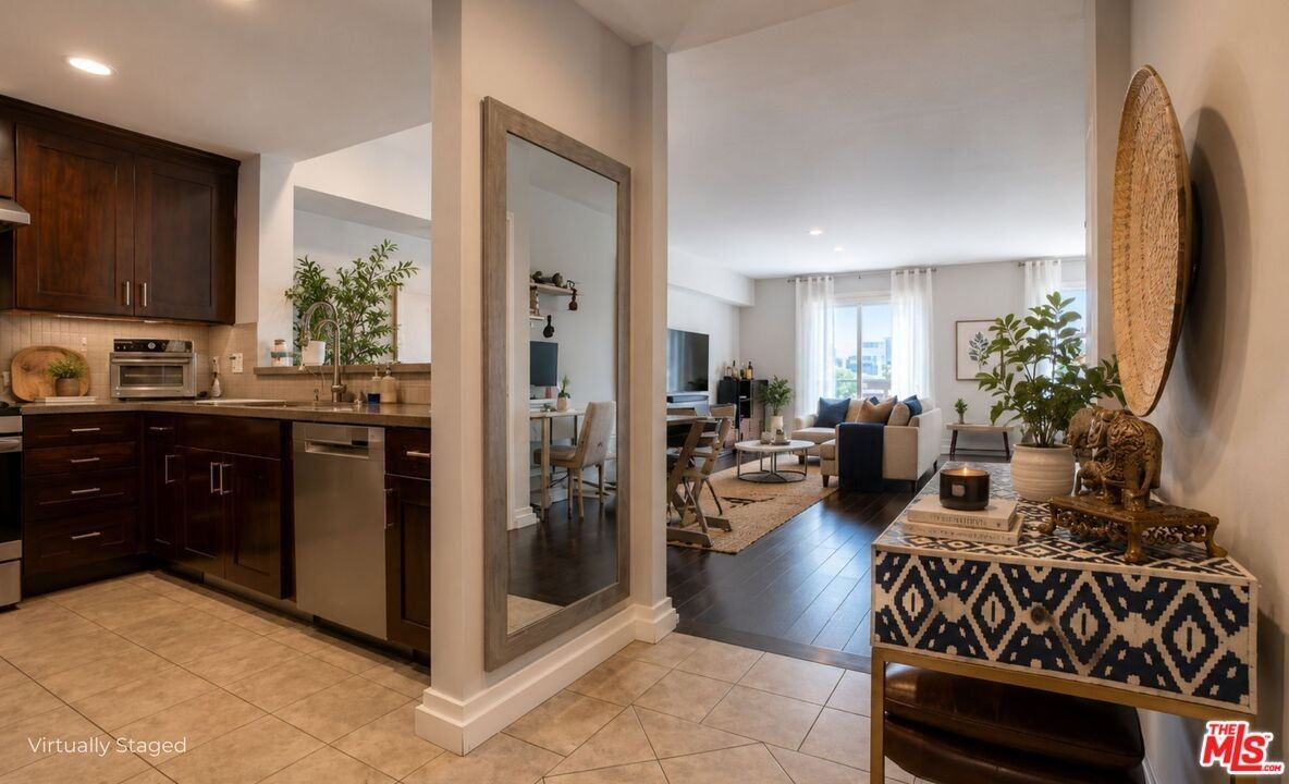 1430 S Beverly Glen Blvd #303 - Photo 6 of 8