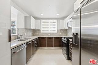 325 Arnaz Dr #201 - Photo 4 of 7