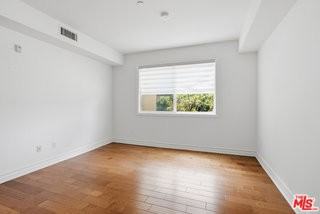 325 Arnaz Dr #201 - Photo 7 of 7