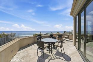 301 28th St #A - Photo 1 of 1