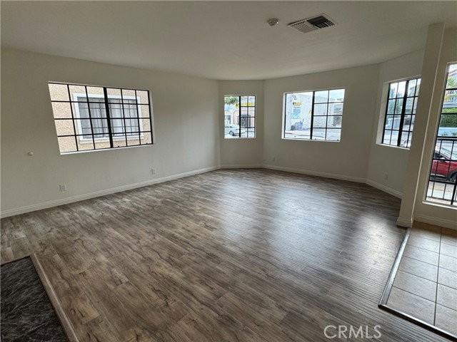 524 Avenue A #A - Photo 5 of 8