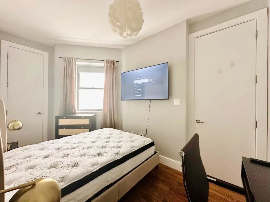 Private Bedroom in 4 Bedroom/1.5 Bathroom Home - Photo 2 of 11