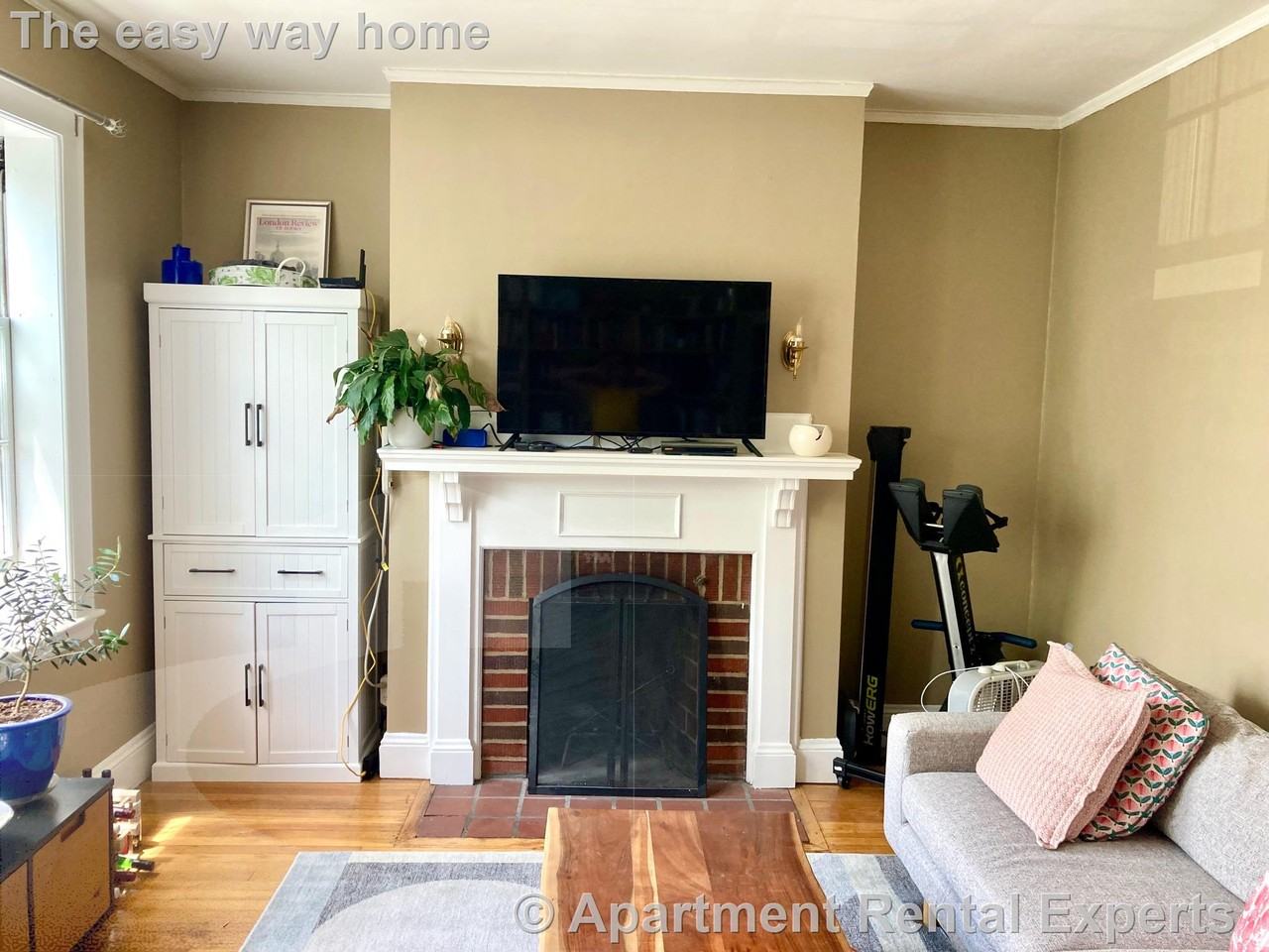 285 Harvard St #307 - Photo 3 of 17