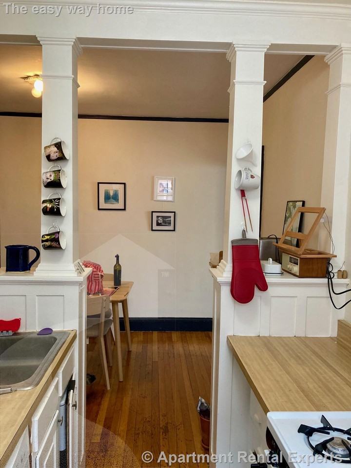 285 Harvard St #307 - Photo 5 of 17