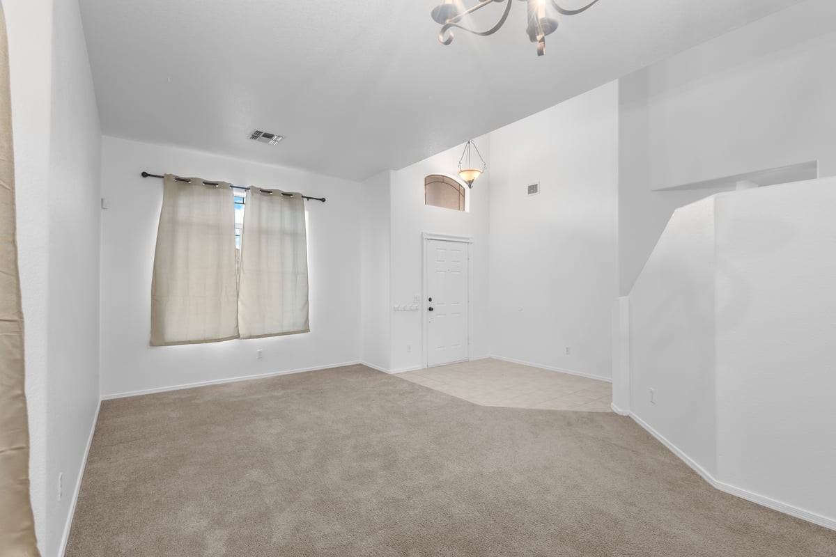 15623 W Ocotillo Ln - Photo 4 of 26
