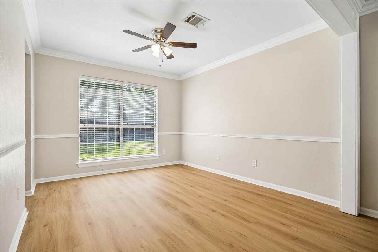 9806 Gold Cup Way - Photo 4 of 35
