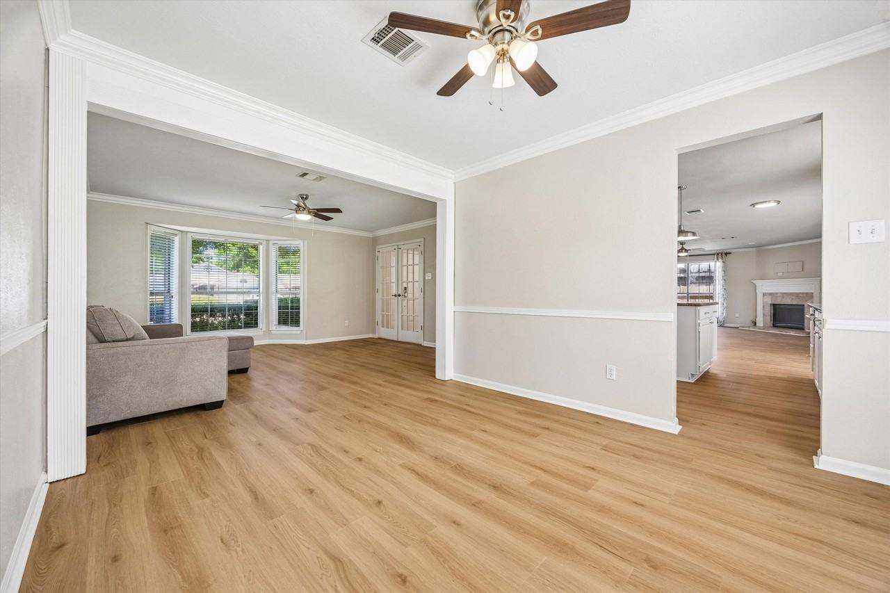 9806 Gold Cup Way - Photo 5 of 35
