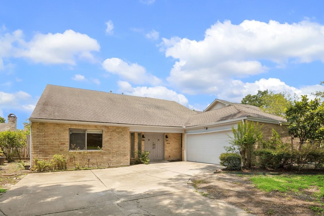 10314 Olympia Dr - Photo 2 of 21