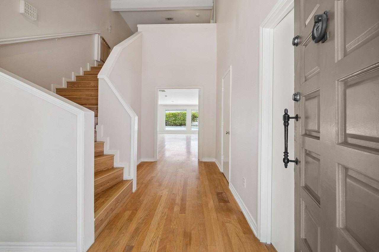 10314 Olympia Dr - Photo 3 of 21