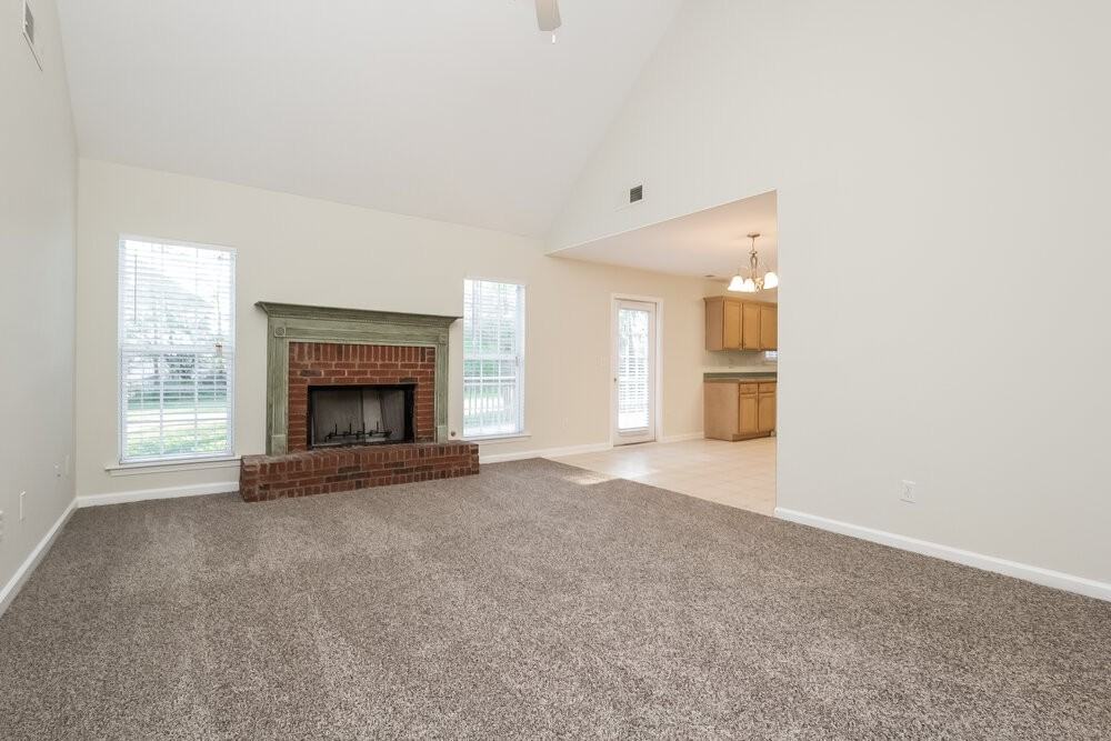 212 Browning Cir - Photo 5 of 18