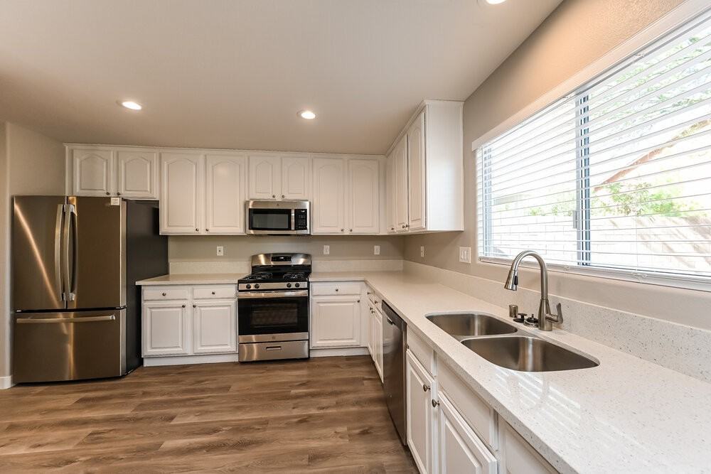 7424 Scottish Castle Ave - Photo 7 of 18