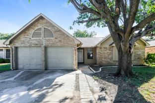 717 Parkwest Blvd - Photo 1 of 1