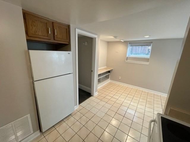 2115 Newport Place NW - Photo 7 of 19
