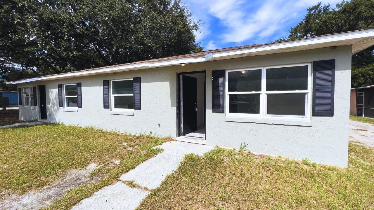 1704 Birchwood Circle Leesburg, FL 34748 - Photo 2 of 11